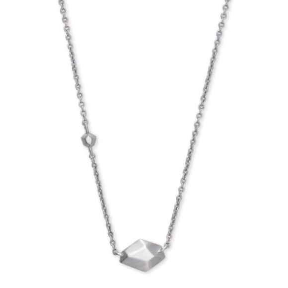 KENDRA SCOTT • Silver Laureen Necklace - Picture 1 of 4